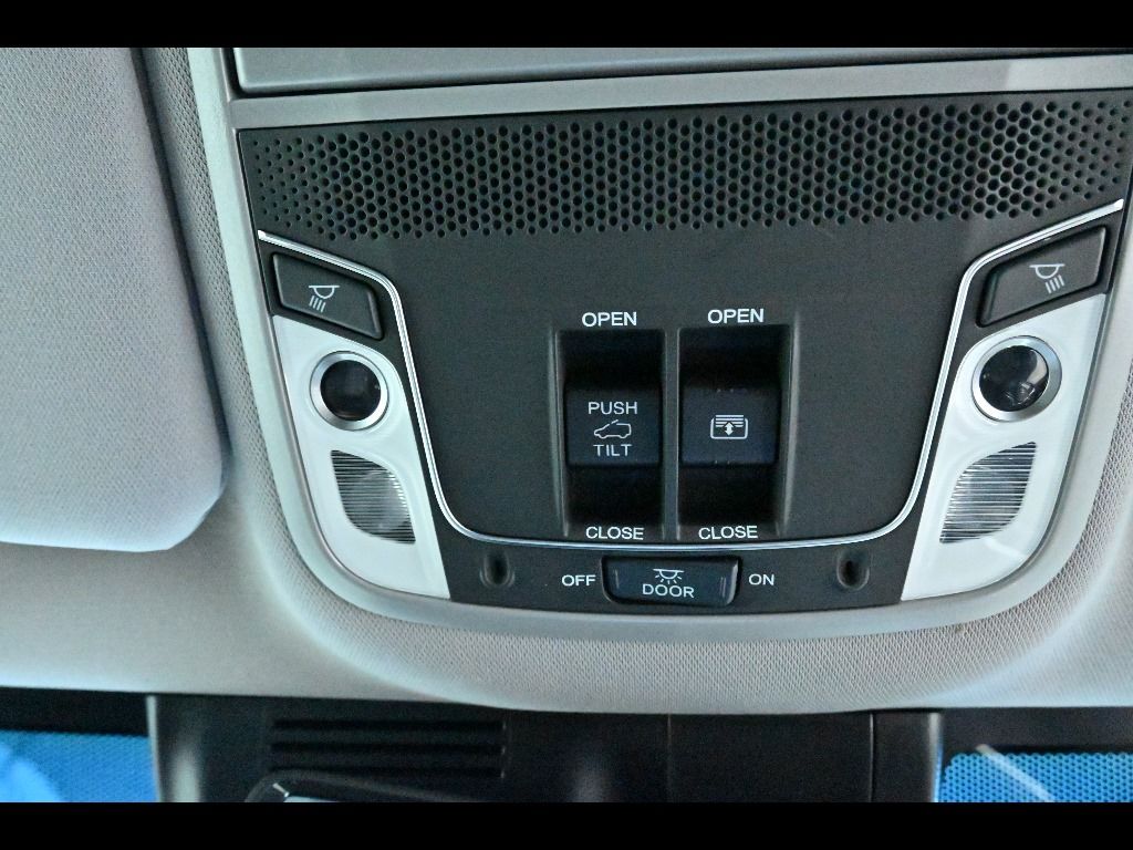 2021 Honda CR-V 4WD EXマスターピース 5人 auction photo 10