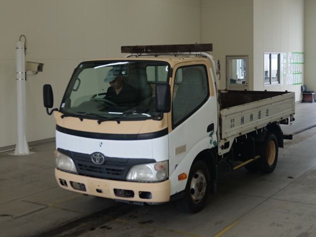 Japan Auction Vehicles 20 2010 Toyota Dyna ヒラ auction photo