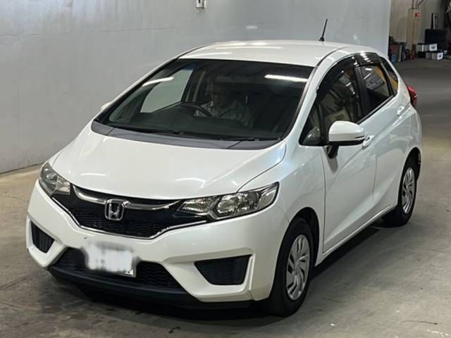 Japan Auction Vehicles 7 2016 Honda Fit 13G-F Package auction photo