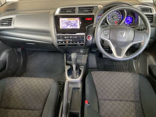 2016 Honda Fit 13G-F Package auction photo 2