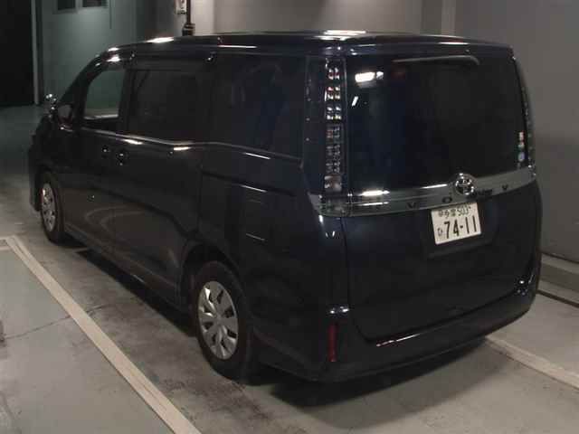 2014 Toyota Voxy X auction photo 2