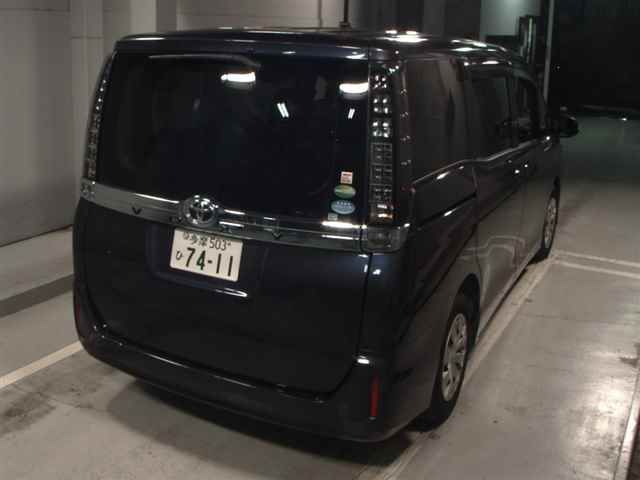 2014 Toyota Voxy X auction photo 5
