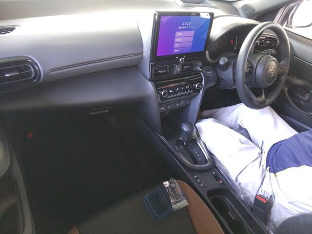 2026 Toyota Yaris Cross HV Z Adventure auction photo 3