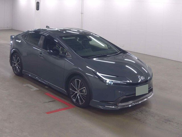 Japan Auction Vehicles 8 2025 Toyota Prius G auction photo