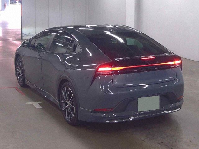 2025 Toyota Prius G auction photo 2