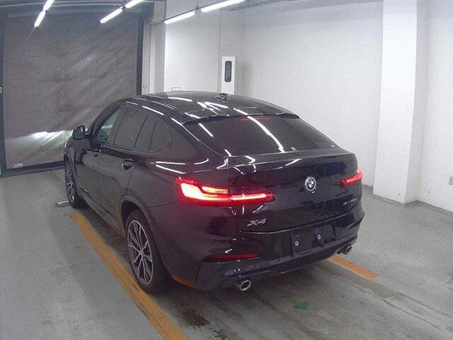 2021 BMW X4 XDRIV20D M Sport 4WD auction photo 2