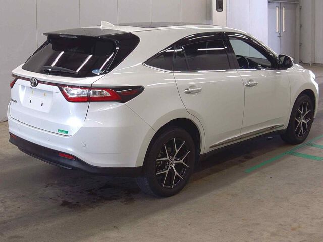 2019 Toyota Harrier Premier Style Noir auction photo 5