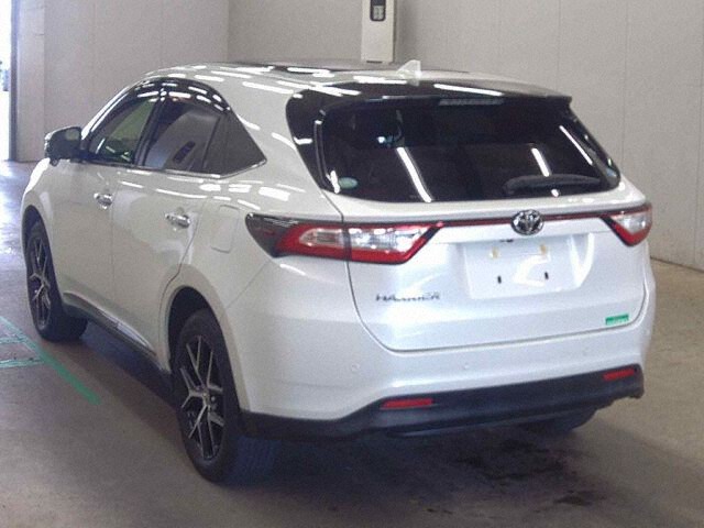 2019 Toyota Harrier Premier Style Noir auction photo 2