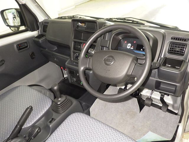 2026 Nissan クリッパートラック DX Nouhan 4WD auction photo 6
