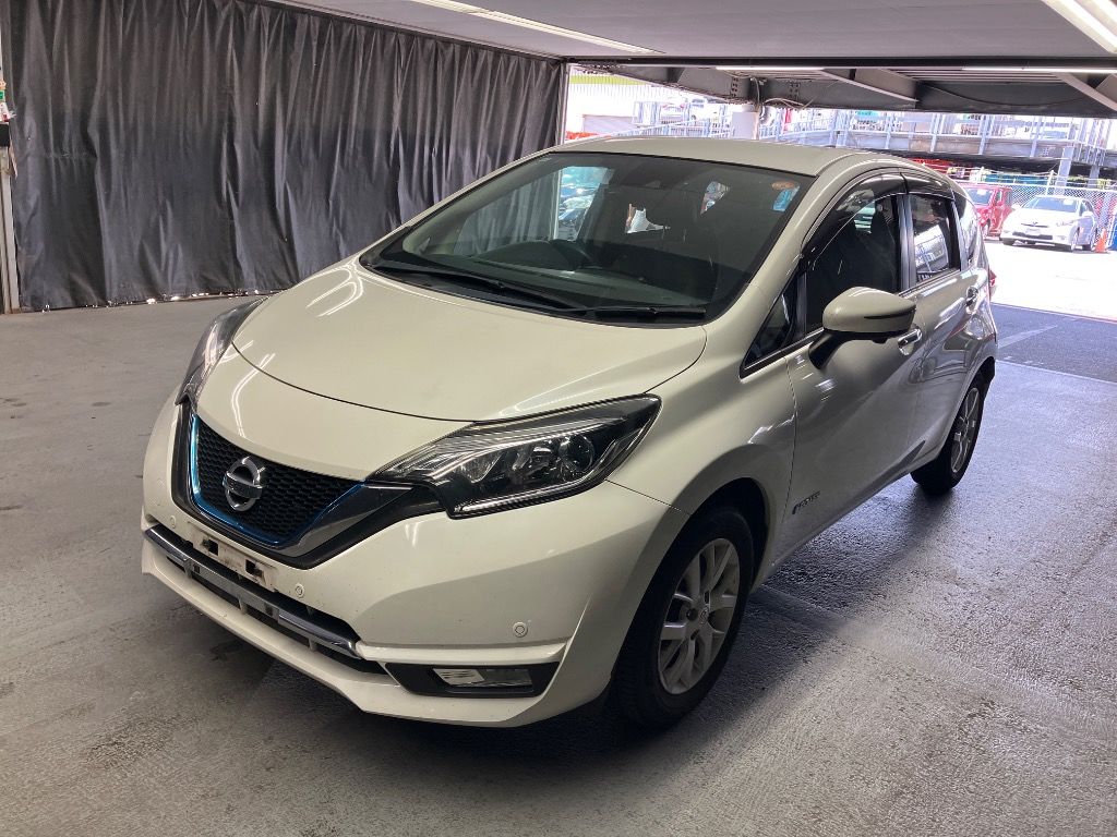 2017 Nissan Note e-POWER メダリスト auction photo 5