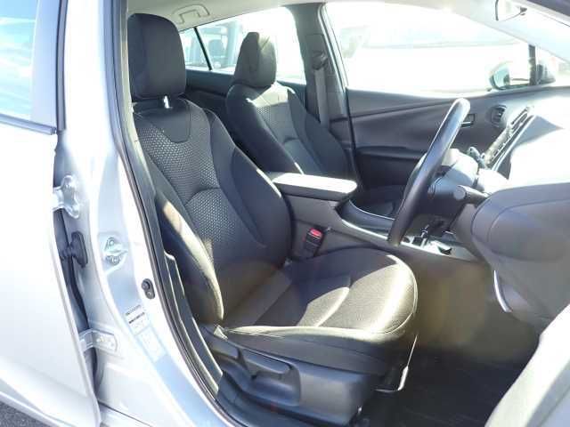2021 Toyota Prius S auction photo 5