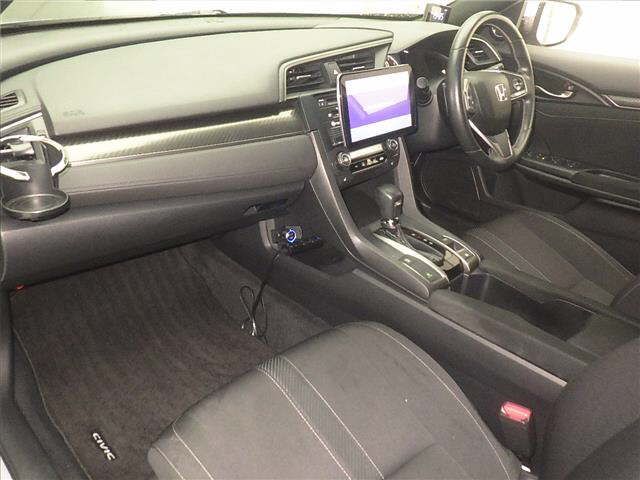 2018 Honda Civic ハッチバック ホンダセンシング auction photo 4