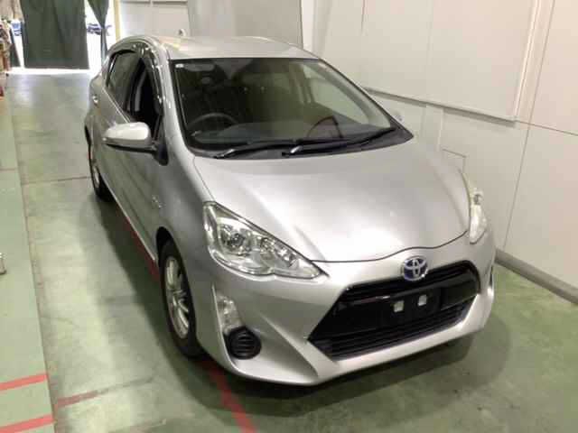 Japan Auction Vehicles 4 2015 Toyota Aqua S auction photo