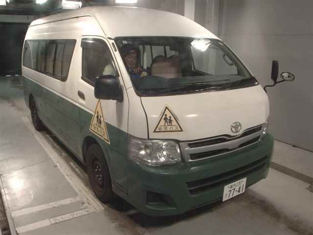 Japan Auction Vehicles 12 2013 Toyota Hiace Yojibus auction photo