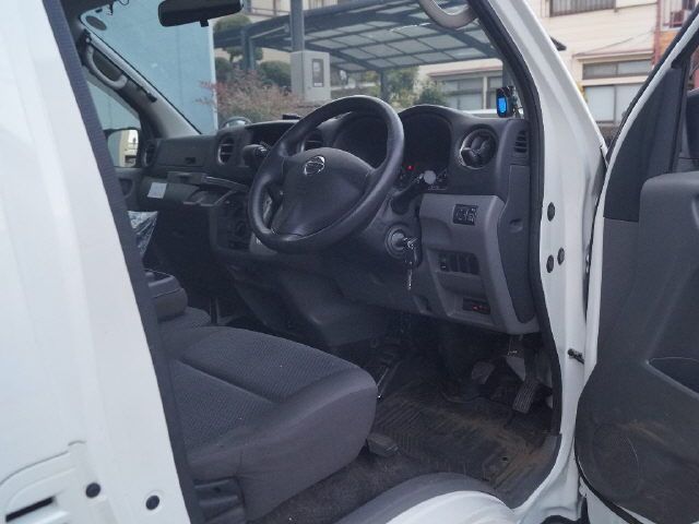 2017 Nissan Caravan DX auction photo 3