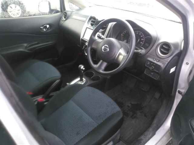 2014 Nissan Note X DIG-S auction photo 3