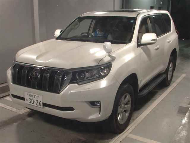 2023 Toyota Land Cruiser Prado TX 4WD auction photo 4