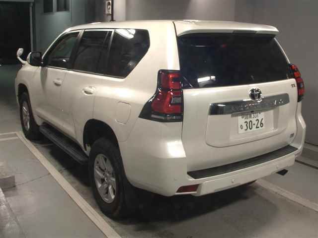 2023 Toyota Land Cruiser Prado TX 4WD auction photo 2