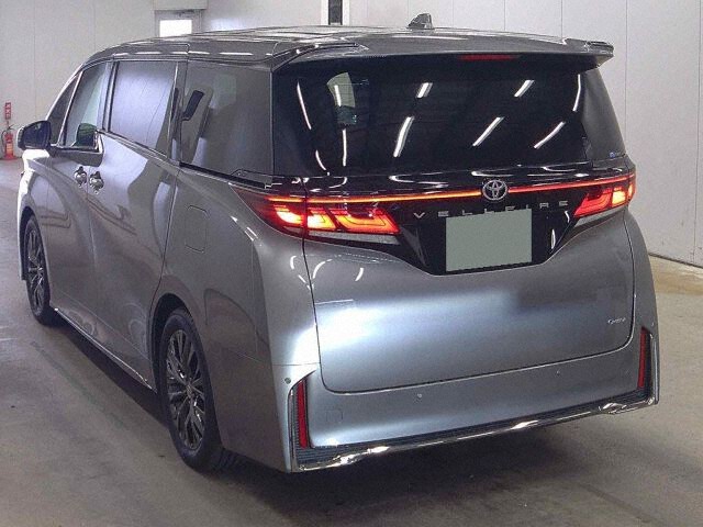 2025 Toyota Vellfire Z Premier auction photo 2
