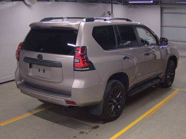 2023 Toyota Land Cruiser Prado TX L-PマットブラE 4WD auction photo 5