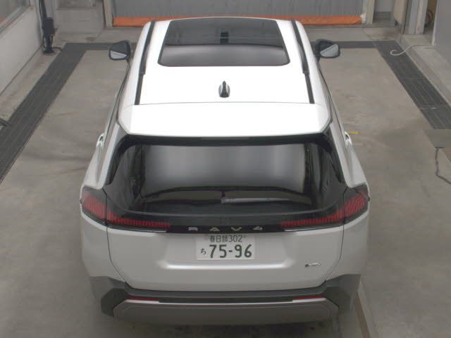 2026 Toyota RAV4 4WD ハイブリッドZ auction photo 7