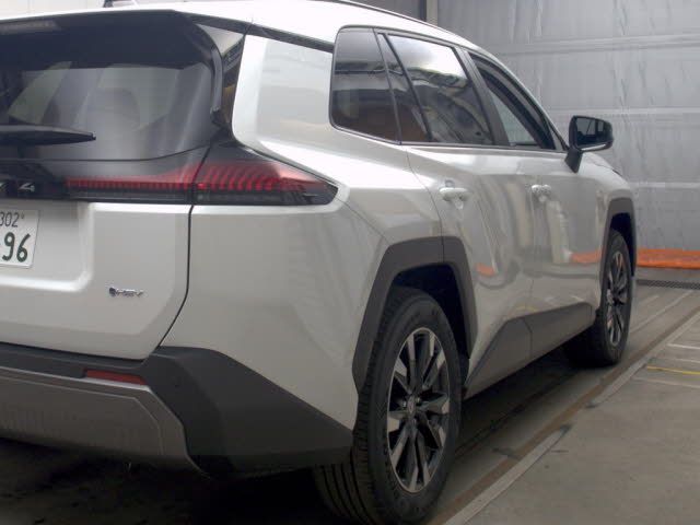 2026 Toyota RAV4 4WD ハイブリッドZ auction photo 5
