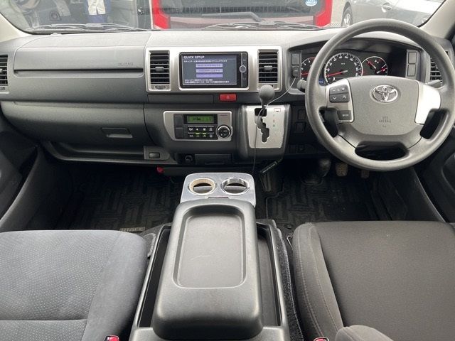 2014 Toyota Hiace 4WD Super GL auction photo 4