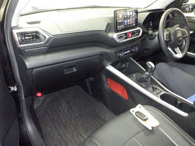 2022 Toyota Raize ハイブリッドZ auction photo 3