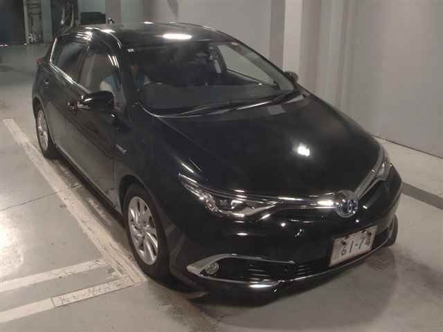 2017 Toyota Auris ハイブリッド Japan auction vehicle