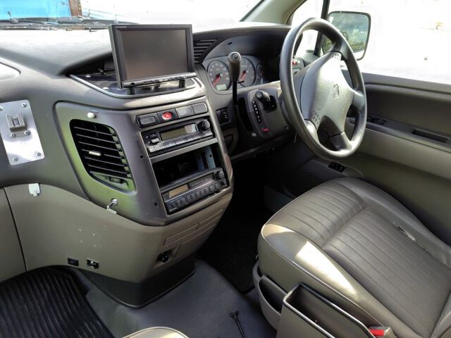2012 Nissan Elgrand キュウキュウシャ auction photo 3