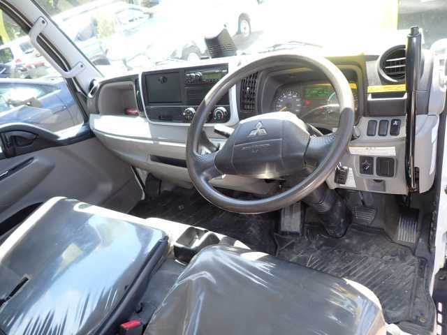 2021 Mitsubishi Fuso Canter 3.0t dump truck auction photo 5