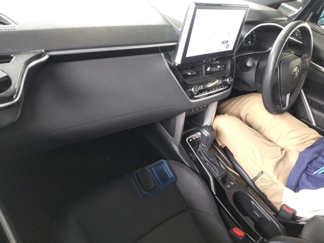 2024 Toyota Corolla Cross ハイブリッドZ 4WD auction photo 3