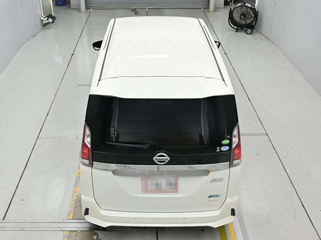 2017 Nissan Serena ハイウェイスター Vセレクション auction photo 8