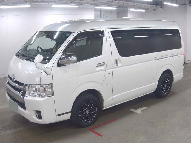 2015 Toyota Hiace GL 4WD auction photo 4