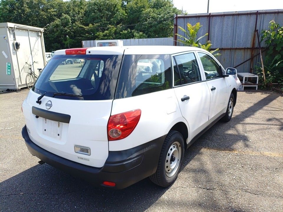 2021 Nissan AD auction photo 2