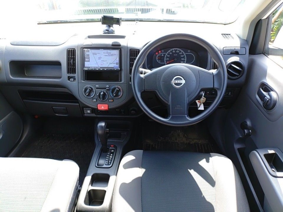 2021 Nissan AD auction photo 3