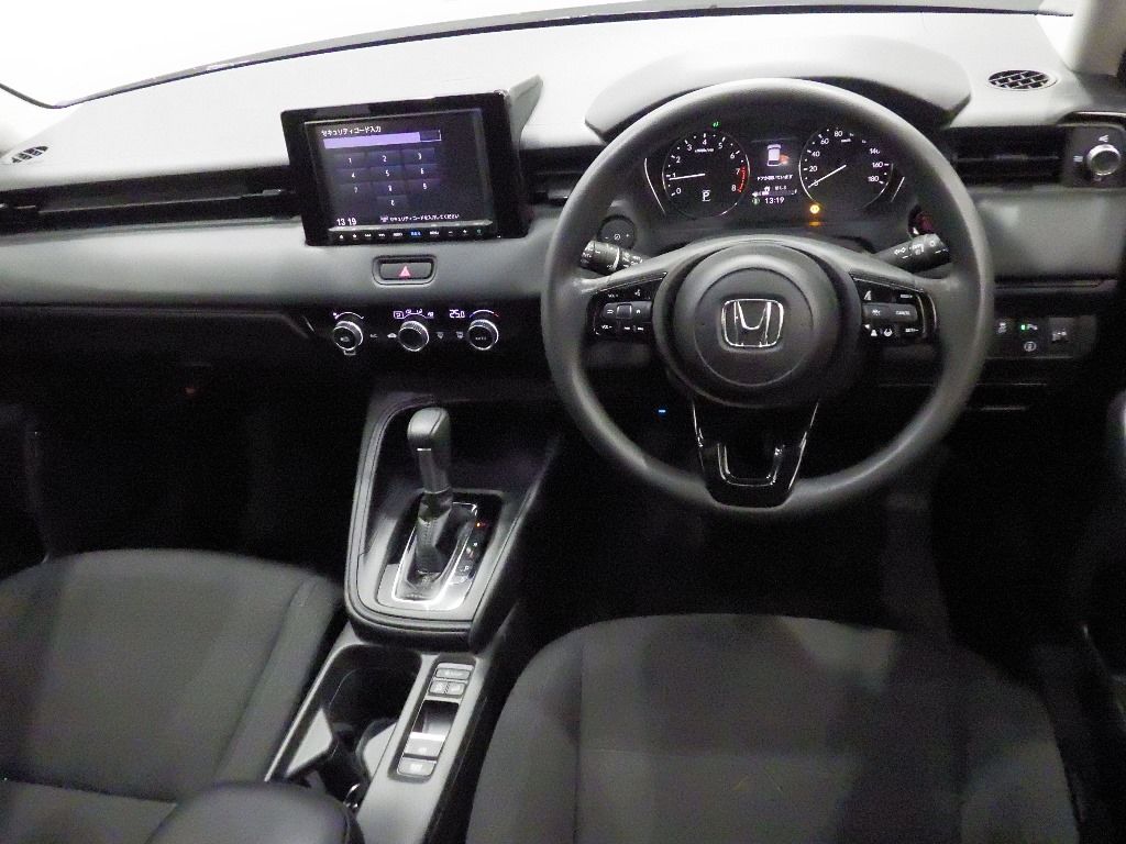2021 Honda Vezel G auction photo 3