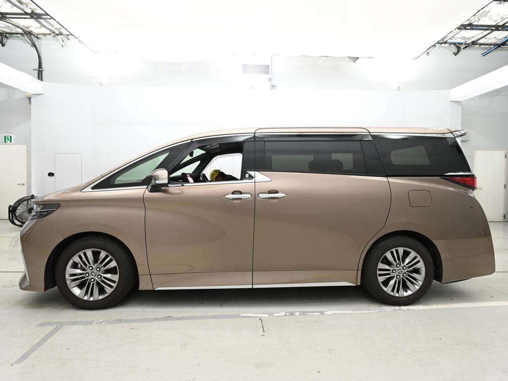 2025 Toyota Alphard Z auction photo 4