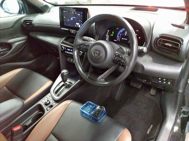 2024 Toyota Yaris Cross HV Z Adventure 4WD auction photo 3