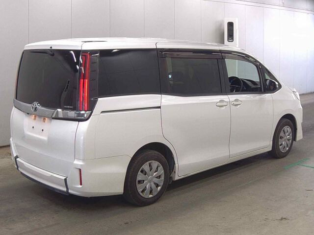 2020 Toyota Noah X auction photo 5