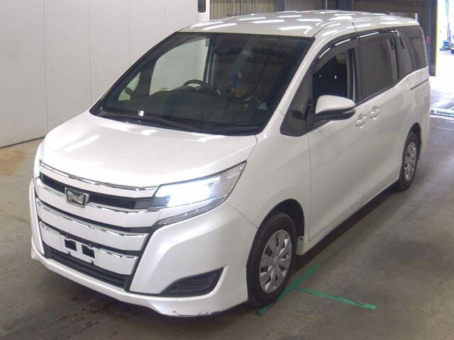 2020 Toyota Noah X auction photo 4