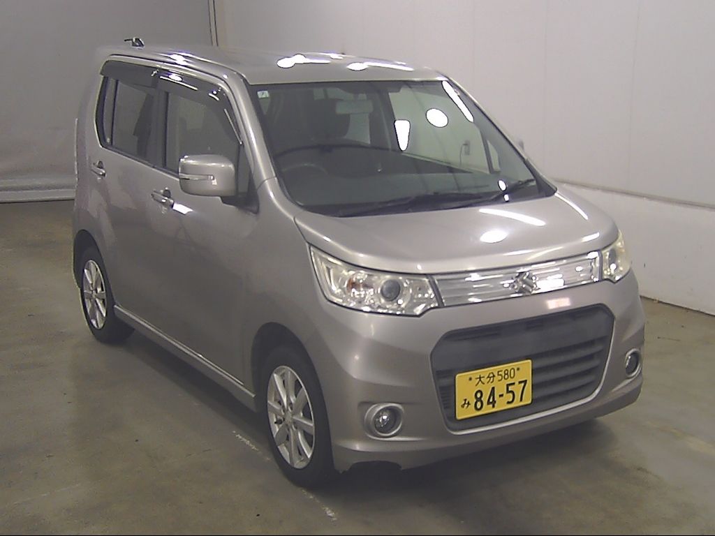 Japan Auction Vehicles 7 2014 Suzuki Wagon R スティングレーX auction photo