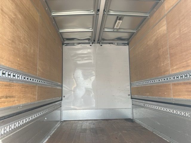 2019 Mitsubishi Fuso Canter Aluminum Wing auction photo 20