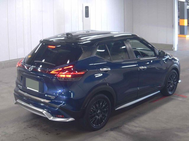 2022 Nissan Kicks オーテック 4WD auction photo 5