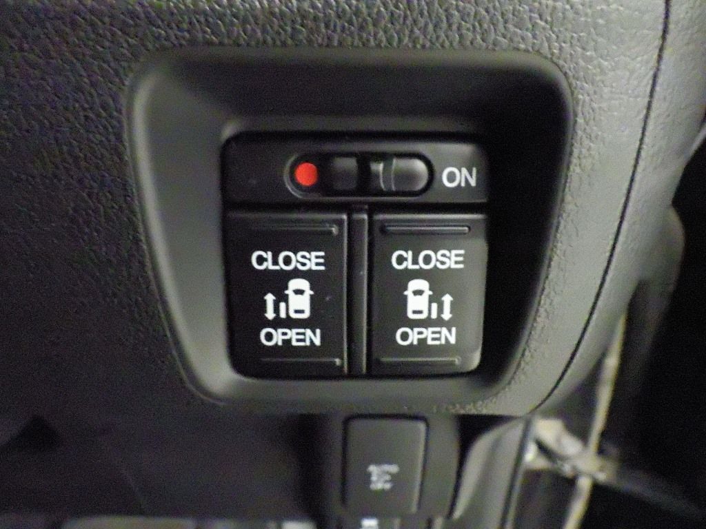 2017 Honda N-BOX SSパッケージ auction photo 11