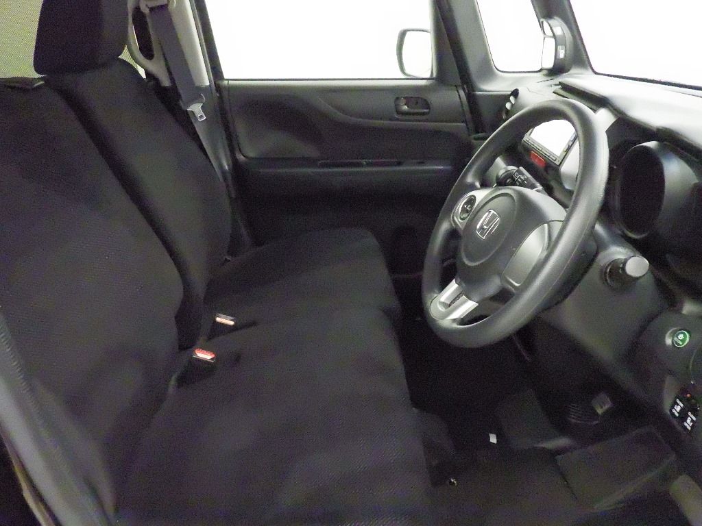2017 Honda N-BOX SSパッケージ auction photo 6