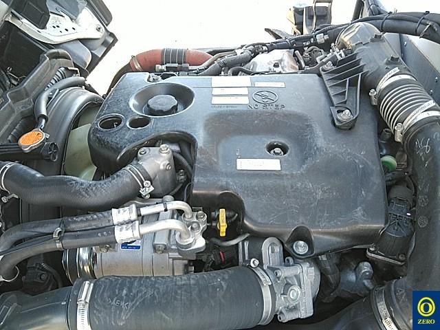 2015 Isuzu Elf auction photo 11