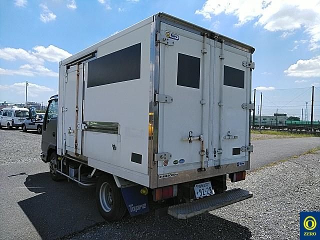 2015 Isuzu Elf auction photo 3