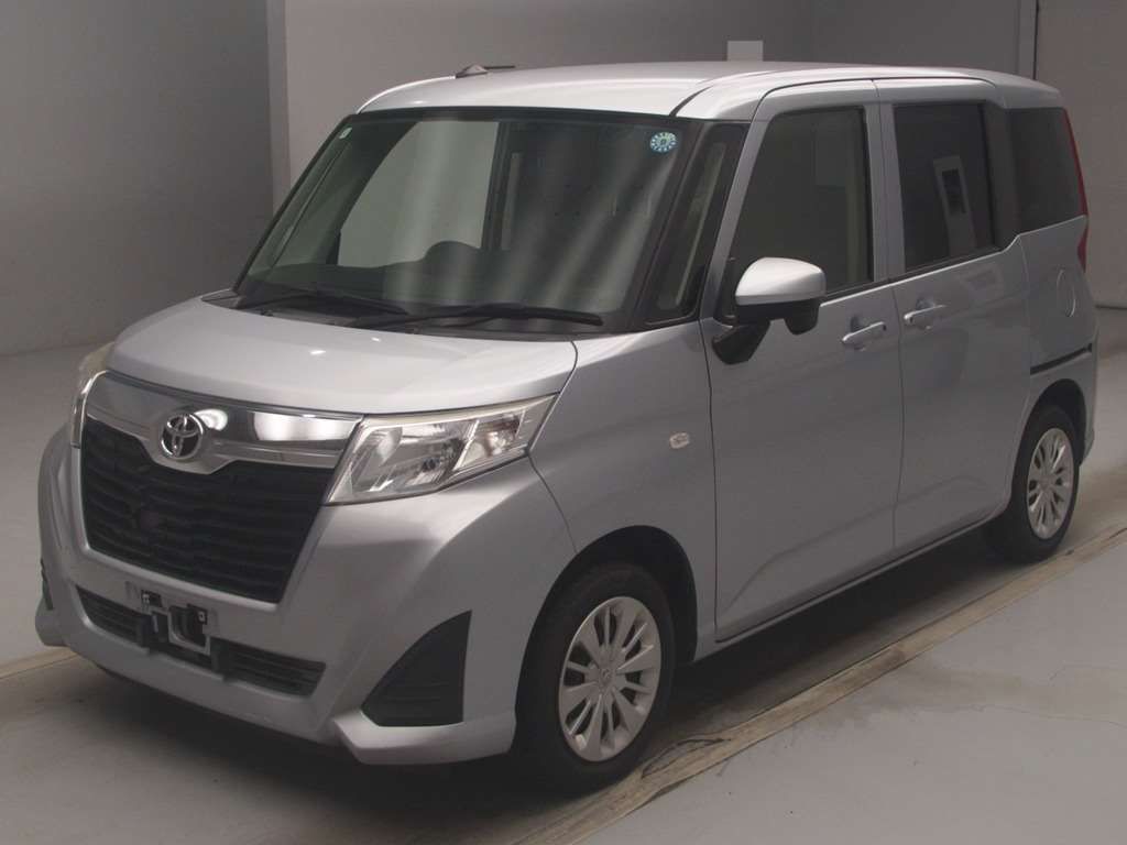 2018 Toyota Roomy X Japan auction vehicle