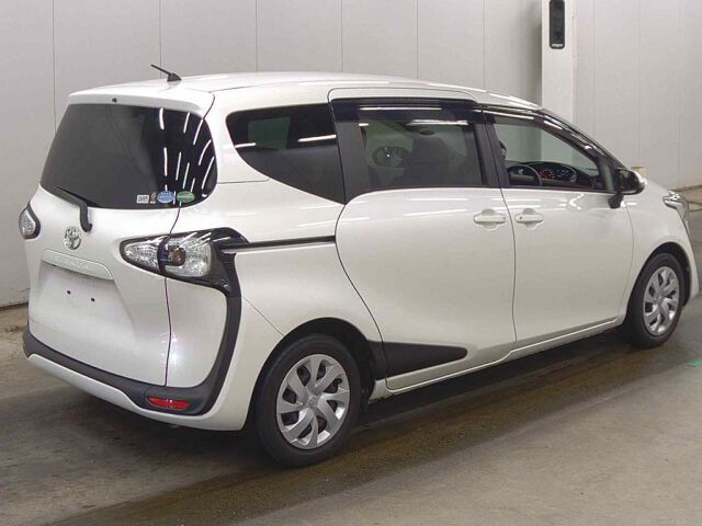2015 Toyota Sienta G auction photo 5